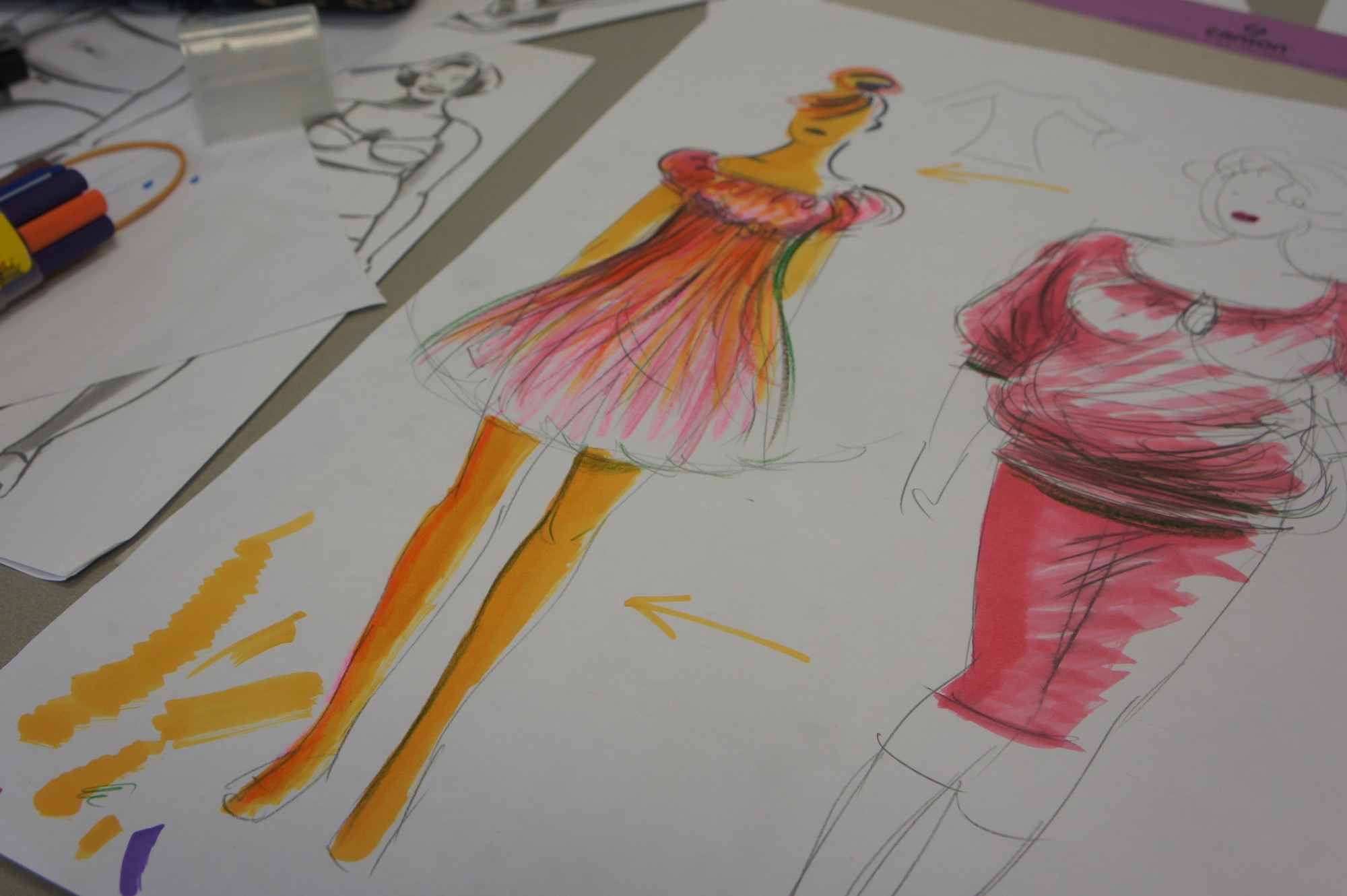 Ongebruikt Modetekenen schetsen van kleding op modefiguren | Modevakschool TU-41